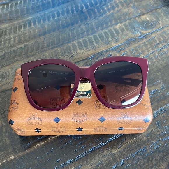 MCM Burgundy Sunglasses - Picture 1 of 7